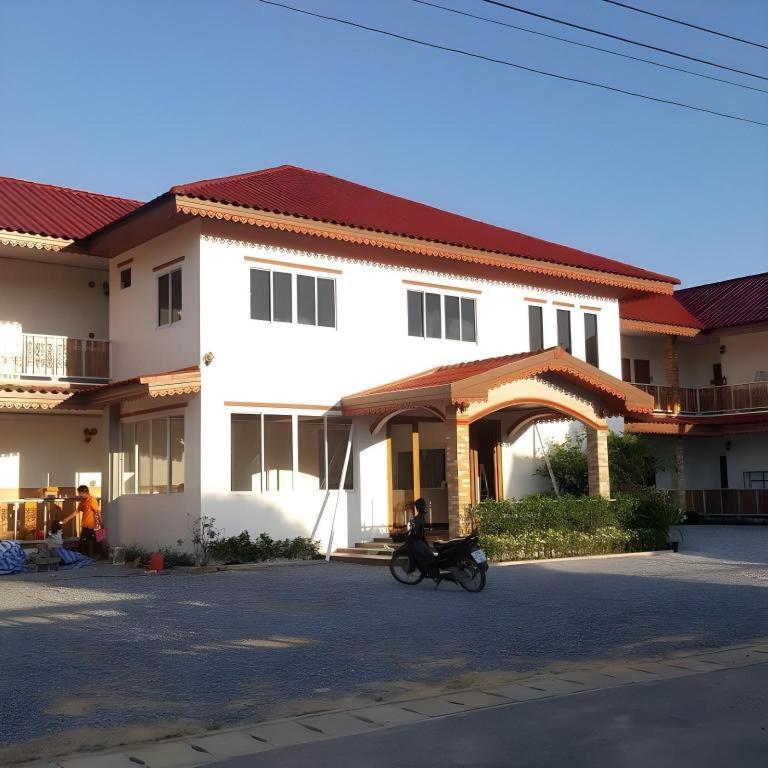 The Aam Resort Bang Sare Extérieur photo